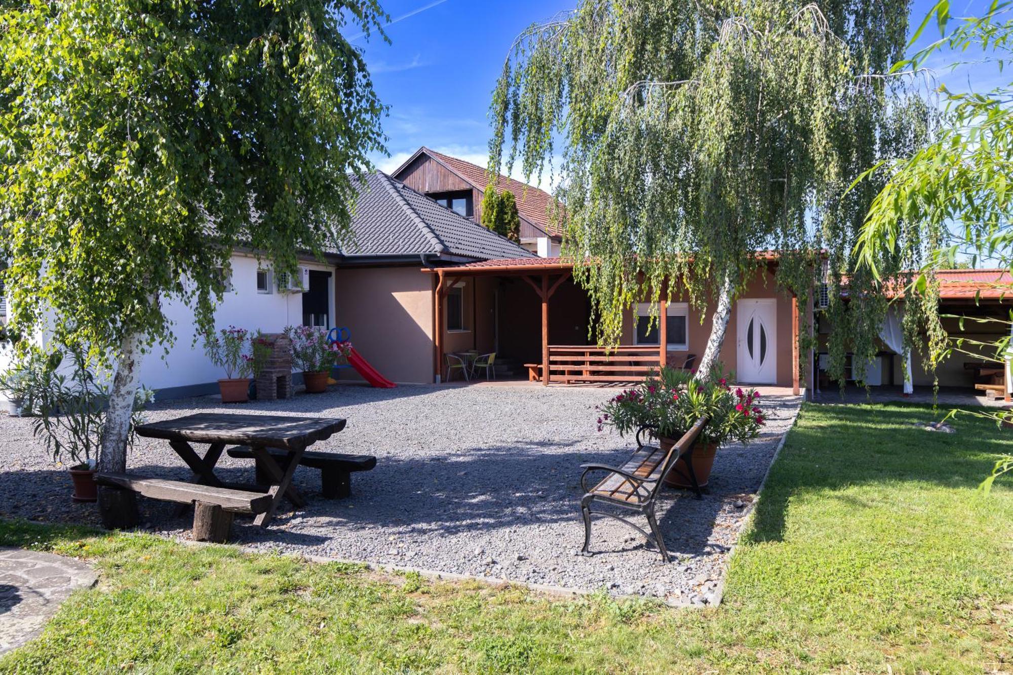 Kincso Vendeghaz Appartement Sárospatak Buitenkant foto