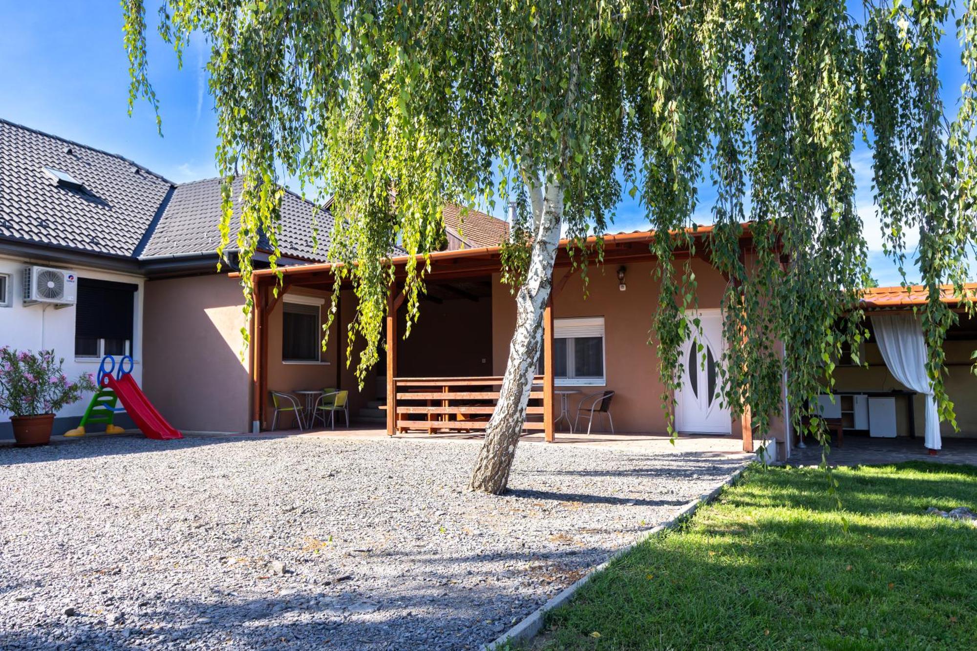Kincso Vendeghaz Appartement Sárospatak Buitenkant foto